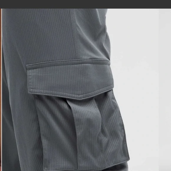 Lululemon Dance Studio Relaxed-Fit Mid-Rise Cargo Pant
Oil Grey - Picture 9 of 13